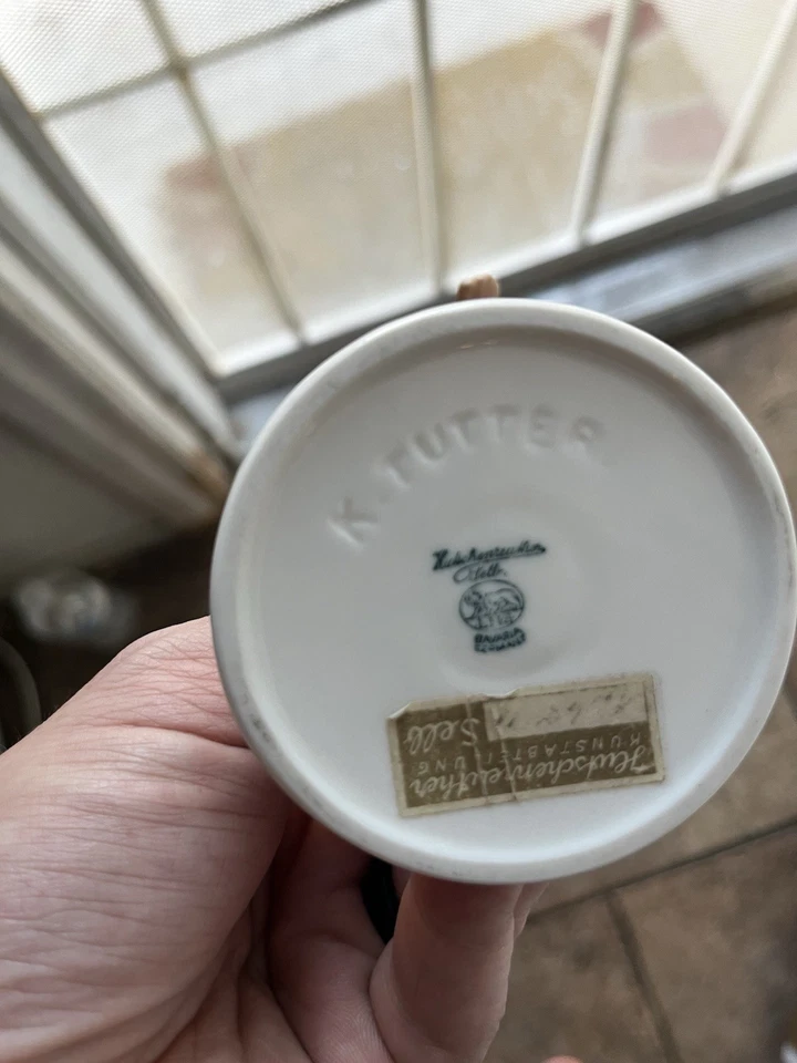 Karl Tutter Hutschenreuther Porcelain Nude Figurine Girl on Ball – Signed - Image 3 of 3