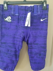 rn 56323 ca 05553 shorts