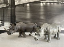 schleich rhinoceros rhino lot of 2 african gray female male wild animals Figure
