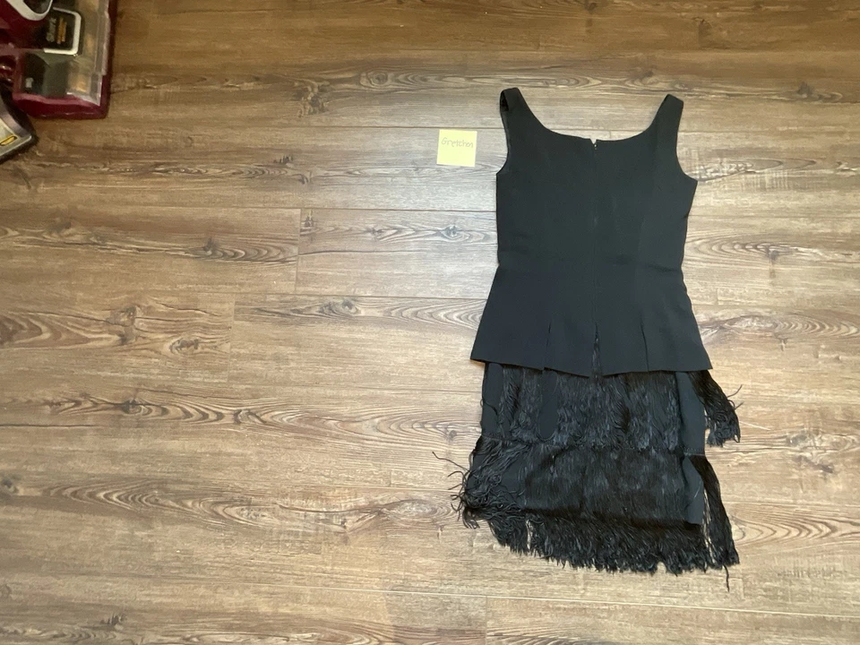 Vestido de cóctel formal Chetta B negro con volantes en capas talla 4 Foto 2 de 4