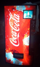 Vendo V-Max 840 Vending Machine Coke 