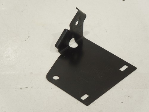 Audi Allroad 4Z C5 Dieselmotor abs Pumpenhalterung seitliche Montage 4B0614513A