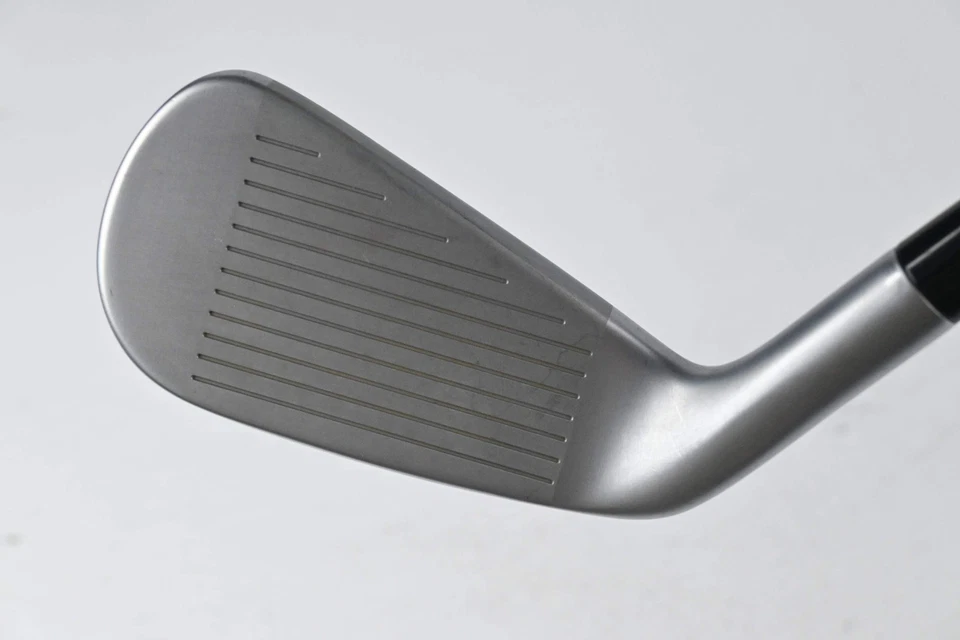 Taylormade P.DHY #4 Iron / 22 Degree / Regular Flex Recoil Dart 75 Shaft - Image 2 of 4