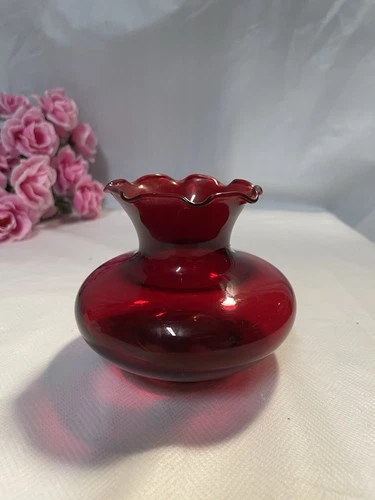 Vintage Anchor Hocking Ruby Red Ruffled 3.5” Small Vase