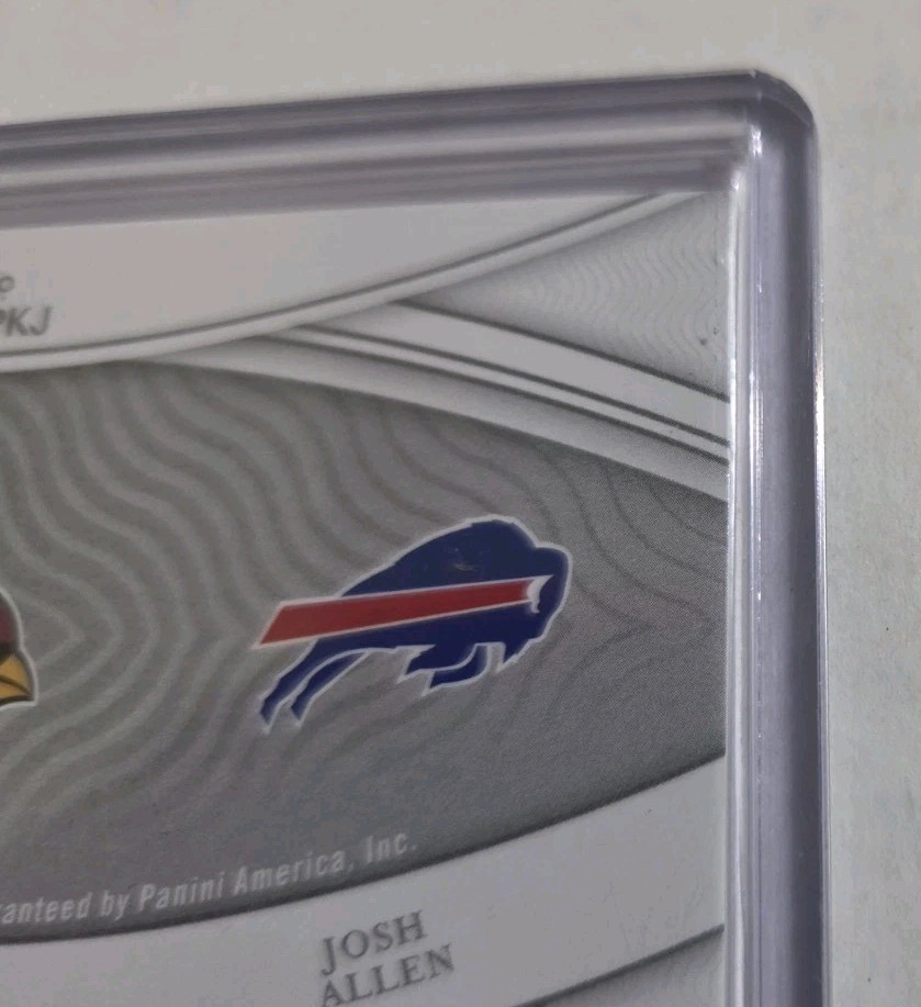 Josh Allen, Mahomes, Murray /99 2021 National Treasures NFL Gear Trio Materials view 8