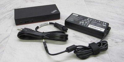 Lenovo ThinkPad Universal LDA-KP Docking Station w/ AC Adapter