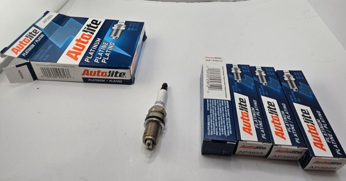 QTY4 Autolite Platinum Spark Plug AP3923 Fits 01-94 Acura Integra