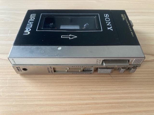 SONY WALKMAN DELUXE WM-3 ウォークマンデラックス 1981 Sony Walkman Deluxe WM-3 Cassette Player with New Belts