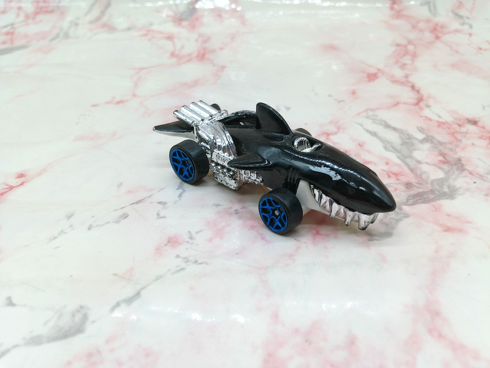 2006 Hot Wheels: Sharkruiser - Black