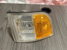 91-95 Oem Acura Legend Sedan Front Fender Corner Light Signal Assembly 041-3952l 91-95 Oem Acura Legend Sedan Front Fender Corner Light Signal Assembly 041-3952l