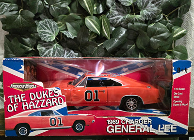Ertl 1:18 Dukes of Hazzard General Lee Diecast Vehicle - 32485