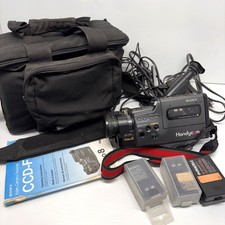 Sony Handycam Model No CCD-F40 Video Recorder Camera w/ Bag, Batteries, Charger