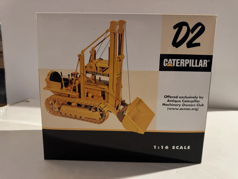 SpecCast 1:16 scale Caterpillar D2 Traxcavator Crawler Loader Tractor w/Box - Image 4 of 4