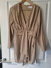 BNWT Asos Woman's Long Sleeved Nude V Neck Dress, Size 10