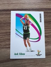 1991-92 Jack Sikma - SkyBox #165- Milwaukee Bucks