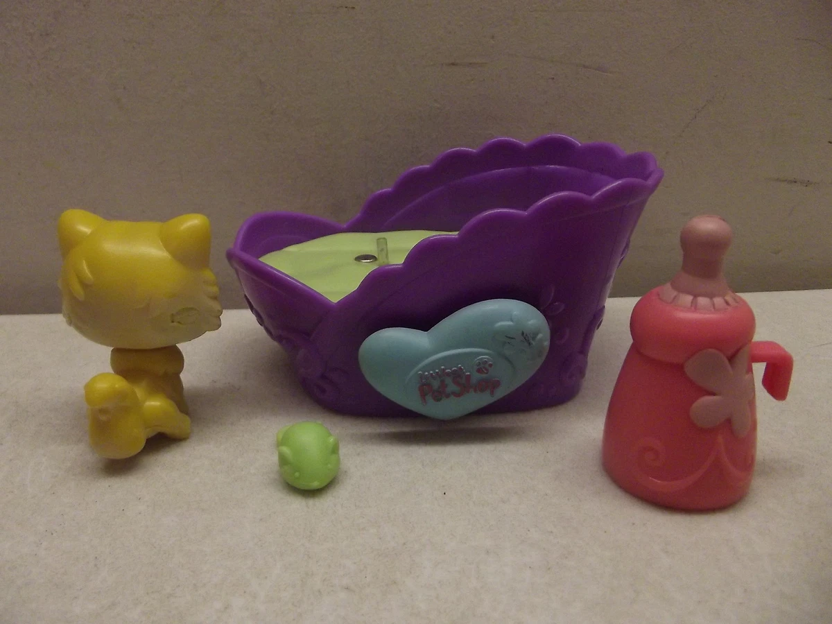 Littlest pet top shop cat hideaway