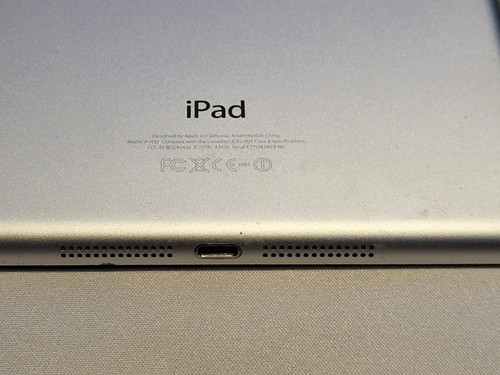 Apple iPad Mini 1st Gen. 16GB, Wi-Fi, 7.9in ~ ACTIVATION LCKD ~ Read Description - Picture 8 of 9