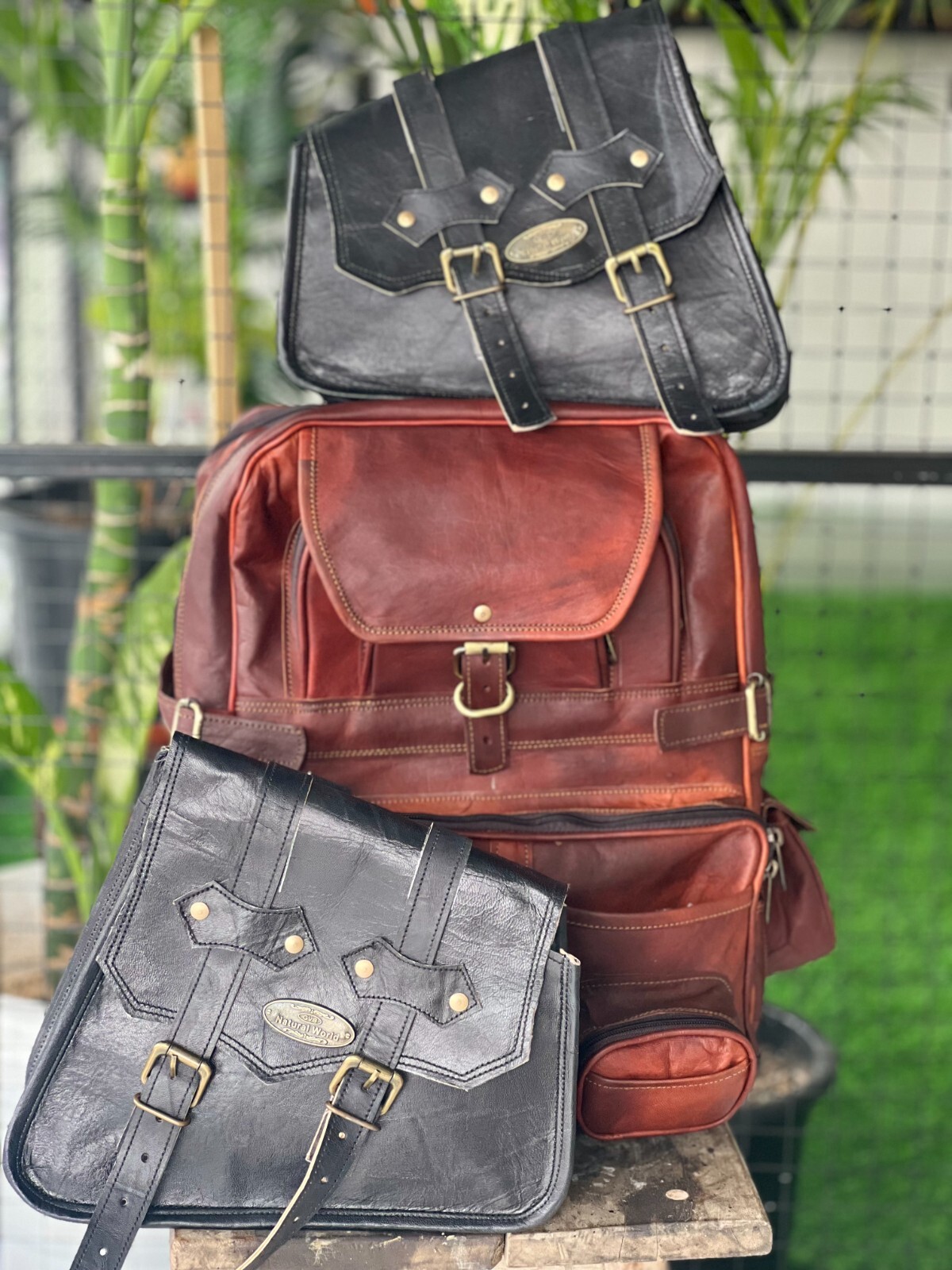 Sacoches de selle en cuir pour moto et road-trip de week-end