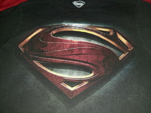 Superman Shirt Small - Man of Steel 