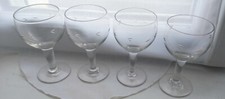 LOT 4 VERRES BALLON  A VIN ANCIENS MOTIFS FEUILLES VERRERIE ANCIENNE