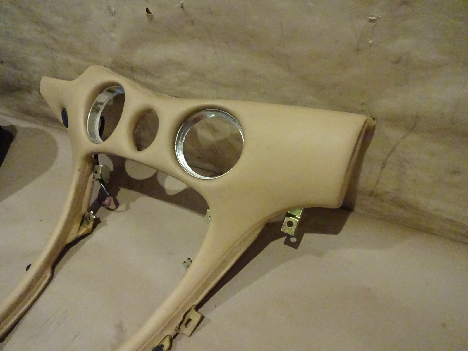 Maserati 4200 - Central Body In The Dashboard Beige - P/N  66062600