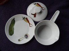 Butter or Dip Bowl, S.P.M. Valkyrie Bayreuth, white porcelain with vegetables