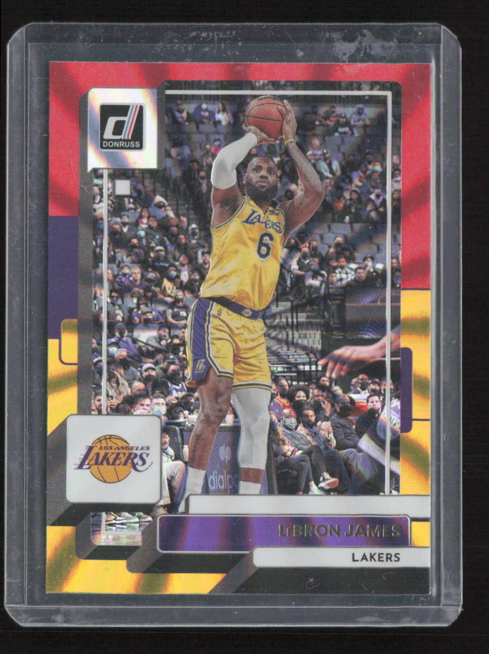2022-23 Panini Donruss #128 LeBron James Red Gold Laser Prizm