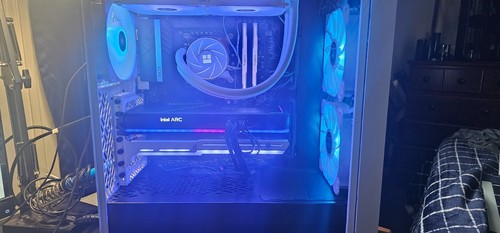Brandneu High Mid Tier Gaming PC - Bild 3 von 7