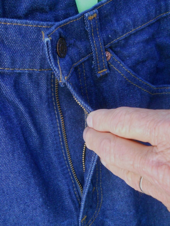 VINTAGE 70'S LEVIS 517 BLUE DENIM RED LEATHER BELL BOTTOM JEANS SZ 30"W