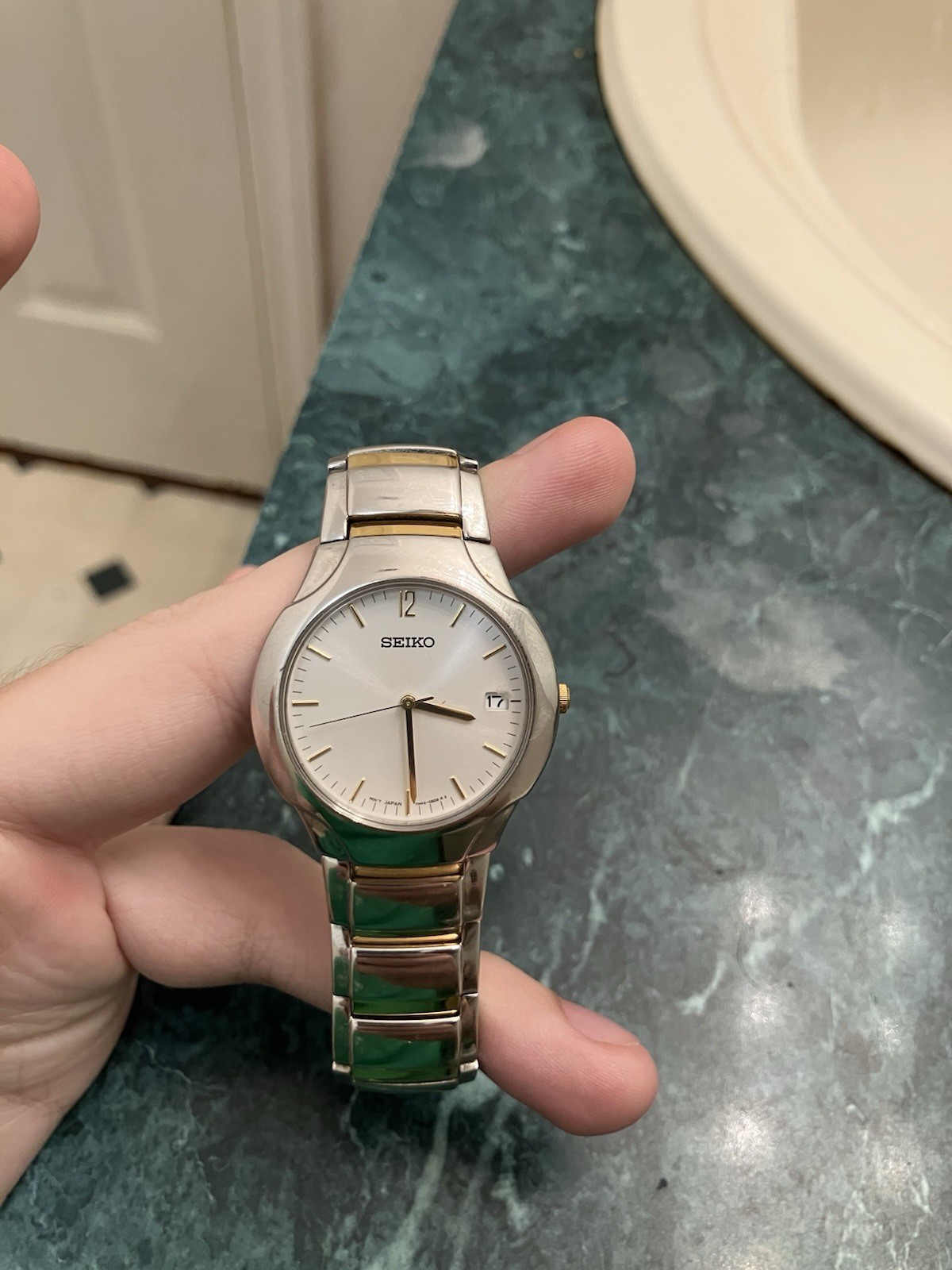 Vintage 80s Seiko Retro Dress Watch for Men - Rare Authentic