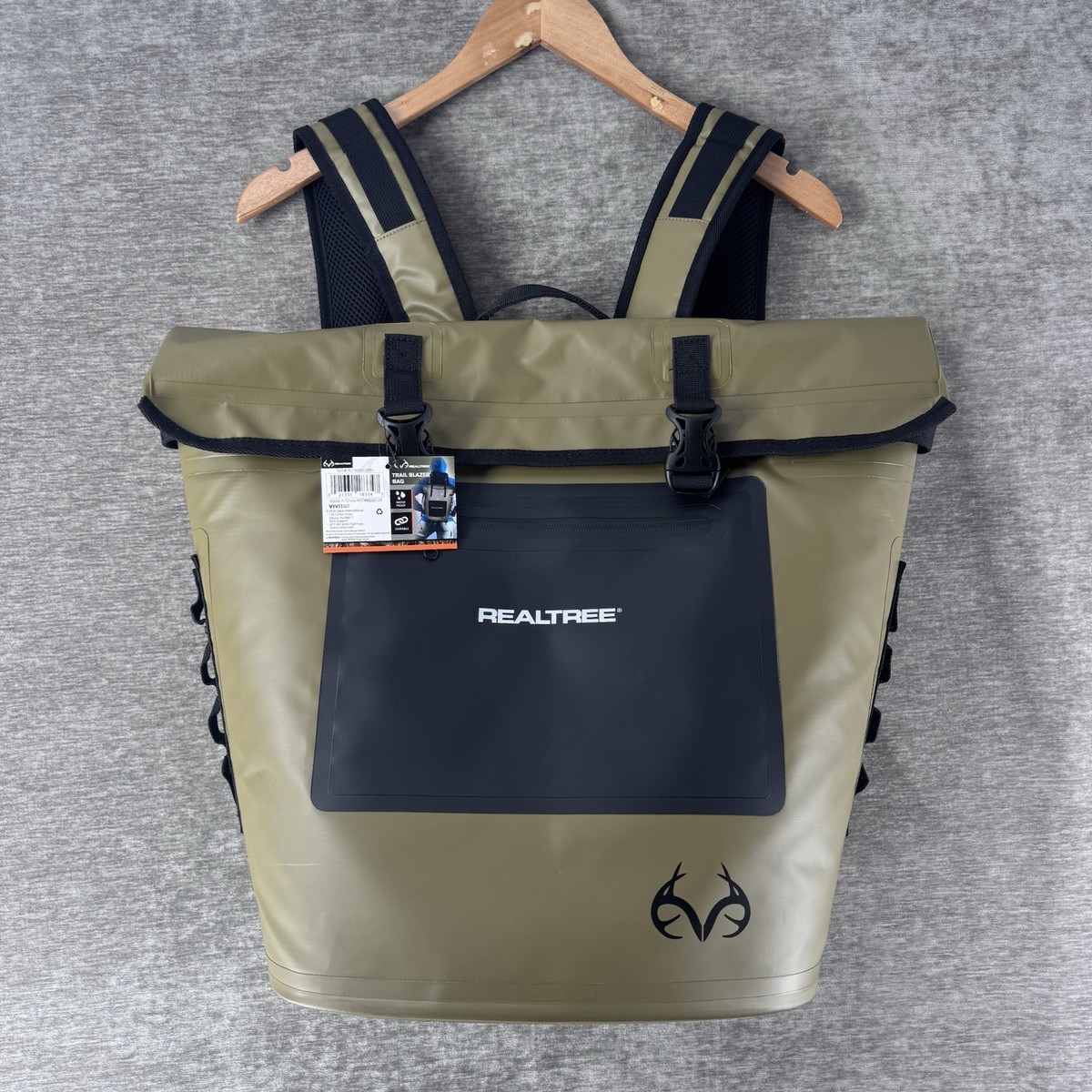 Realtree Trail Blazer Cooling Bag Waterproof Durable Olive Green