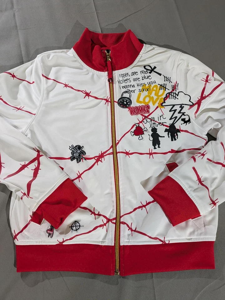 Chaqueta deportiva vintage Akademiks para niños grande blanca roja alambre de púas gráfico cremallera Foto 3 de 4