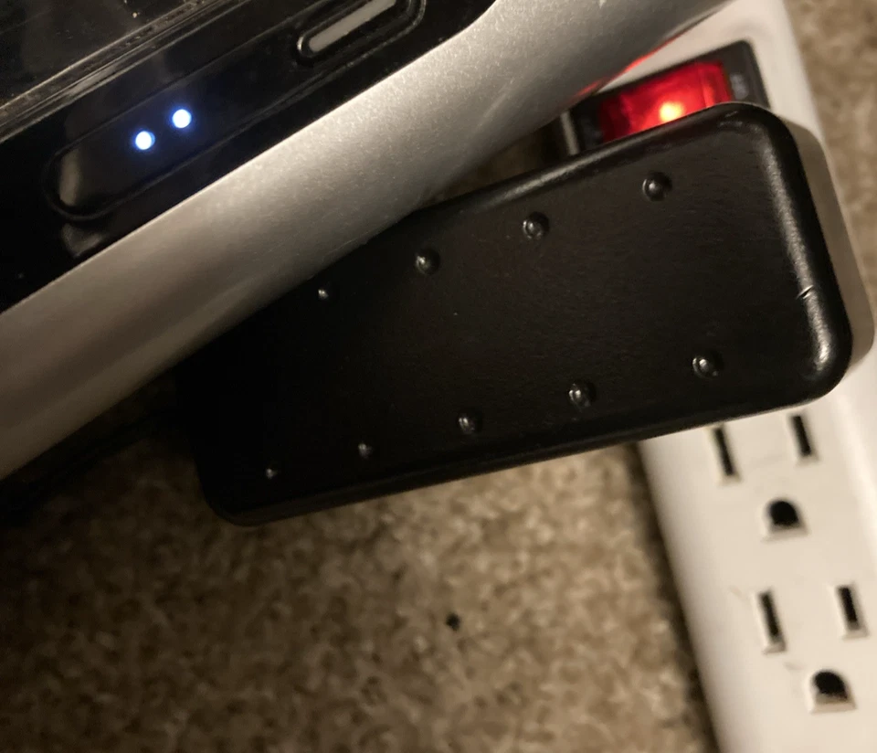 AC-DC Adapter model KSS24_090_2500U for iHome iD9  Dock Speaker - Image 2 of 4