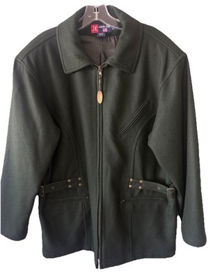 Men s Jason kole Dark green 70% wool coat Size large 3 Pockets Zipper Up.