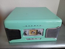 Teac Model SL-A100 Retro Turntable, Radio