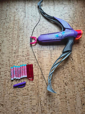 Nerf Blaster Rebelle Strongheart bow mit speziellen Pfeilen und Stift