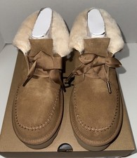 NIB UGG Women  s Chestnut Kallen Platform Size 9 Comfortable Casual