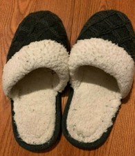 VICTORIA SECRET GREY SLIPPERS SIZE SMALL