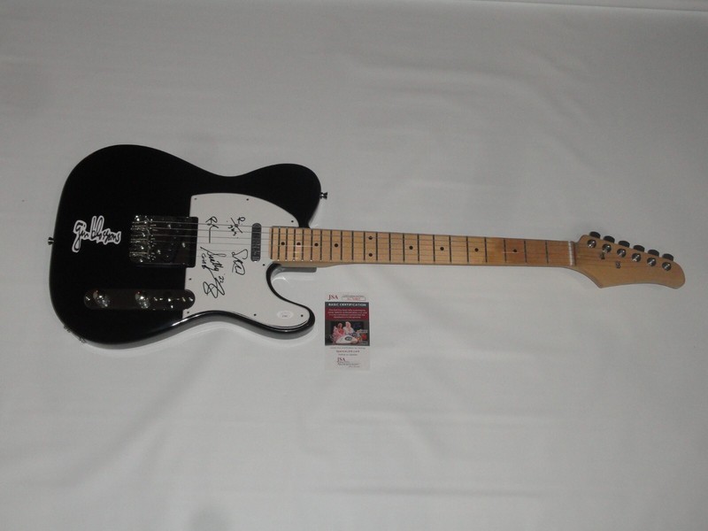 GIN BLOSSOMS SIGNED BLACK ELECTRIC GUITAR ROBIN WILSON LEEN ALL 5 JSA COA