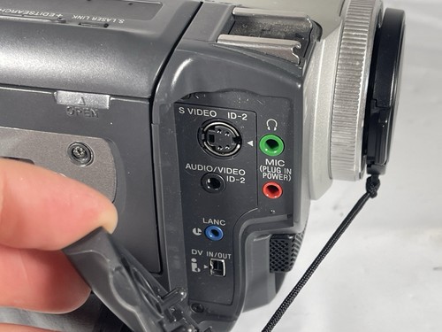 Sony DCR-TRV120 Digital8 Hi8 Video8 Camcorder VCR Video - Picture 10 of 14