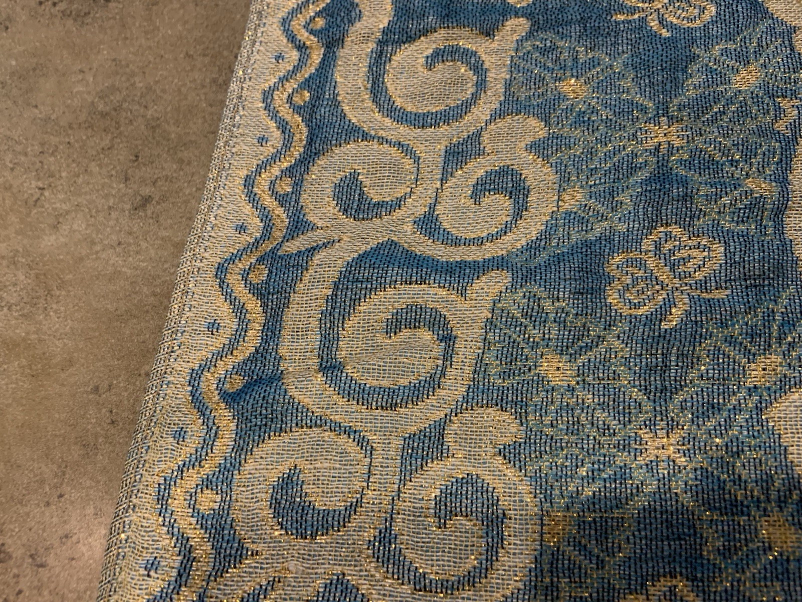 Butterfly Wrap Blues/Gold Fringed 27 X 68 (not Including Fringe) So Beautiful!