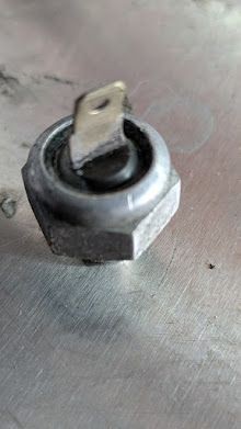 ROLLS Rolls Royce Silver SHADOW BENTLEY R COOLANT OVER HEAT SENSOR UE37357