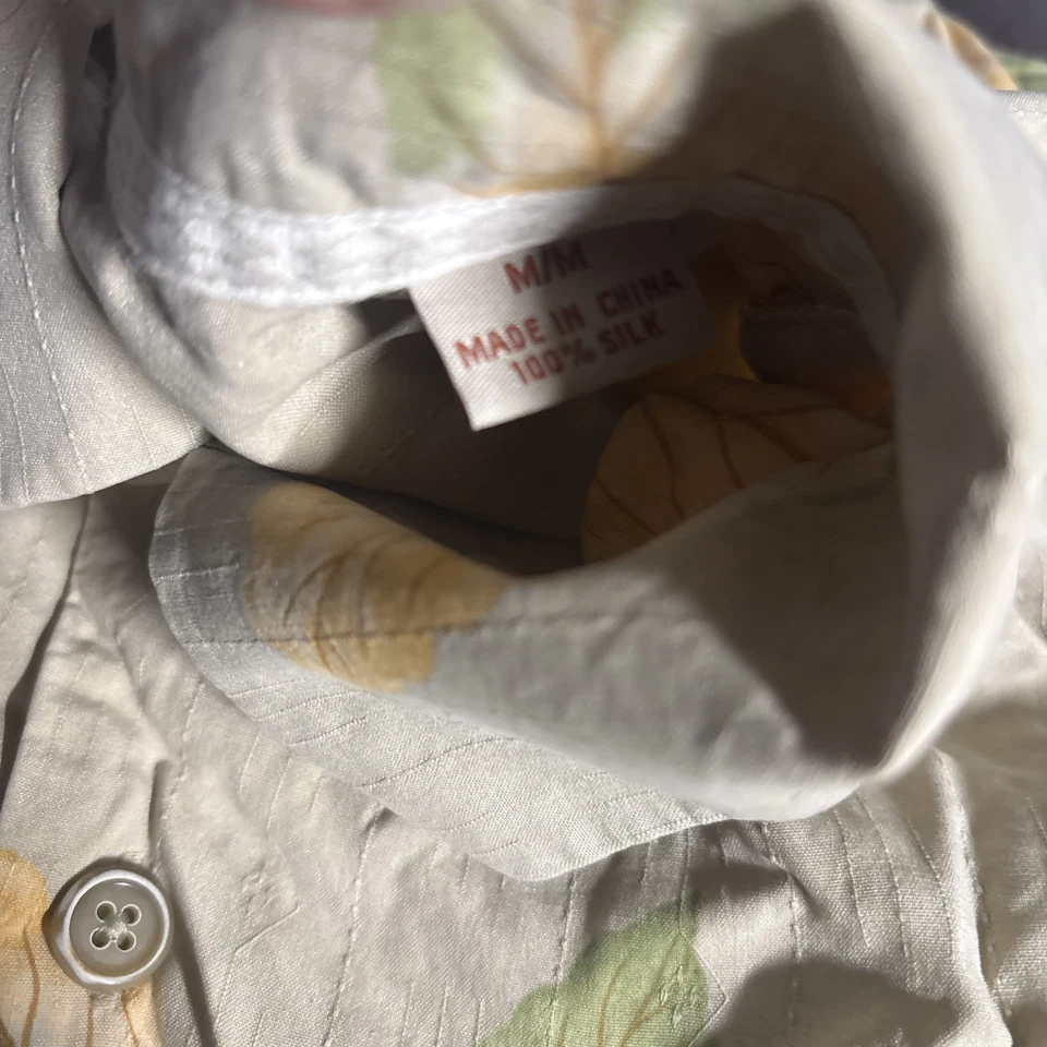 Lot of 4 Tommy Bahama Shirt Mens Medium Floral Silk Button Up Short Sleeve - Image 3 of 4