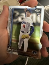 Roki Sasaki Rookie 2025 Topps Chrome #217 Los Angeles Dodgers (RC)