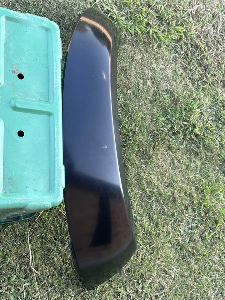 Dodge Nitro 2007-2011 molduras de brotes de rueda delantera izquierda Foto 4 de 4