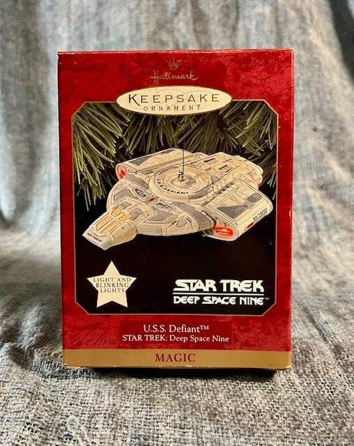 Uss Defiant In Star Trek Deep Space Nine Collectibles for sale | eBay