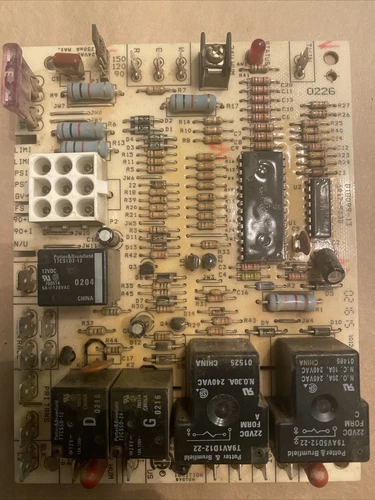Goodman 1012-933D Furnace Control Board B18099-13