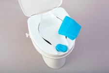 Inserto de bidé Russka para elevación de asiento de inodoro blanco con bandeja de jabón