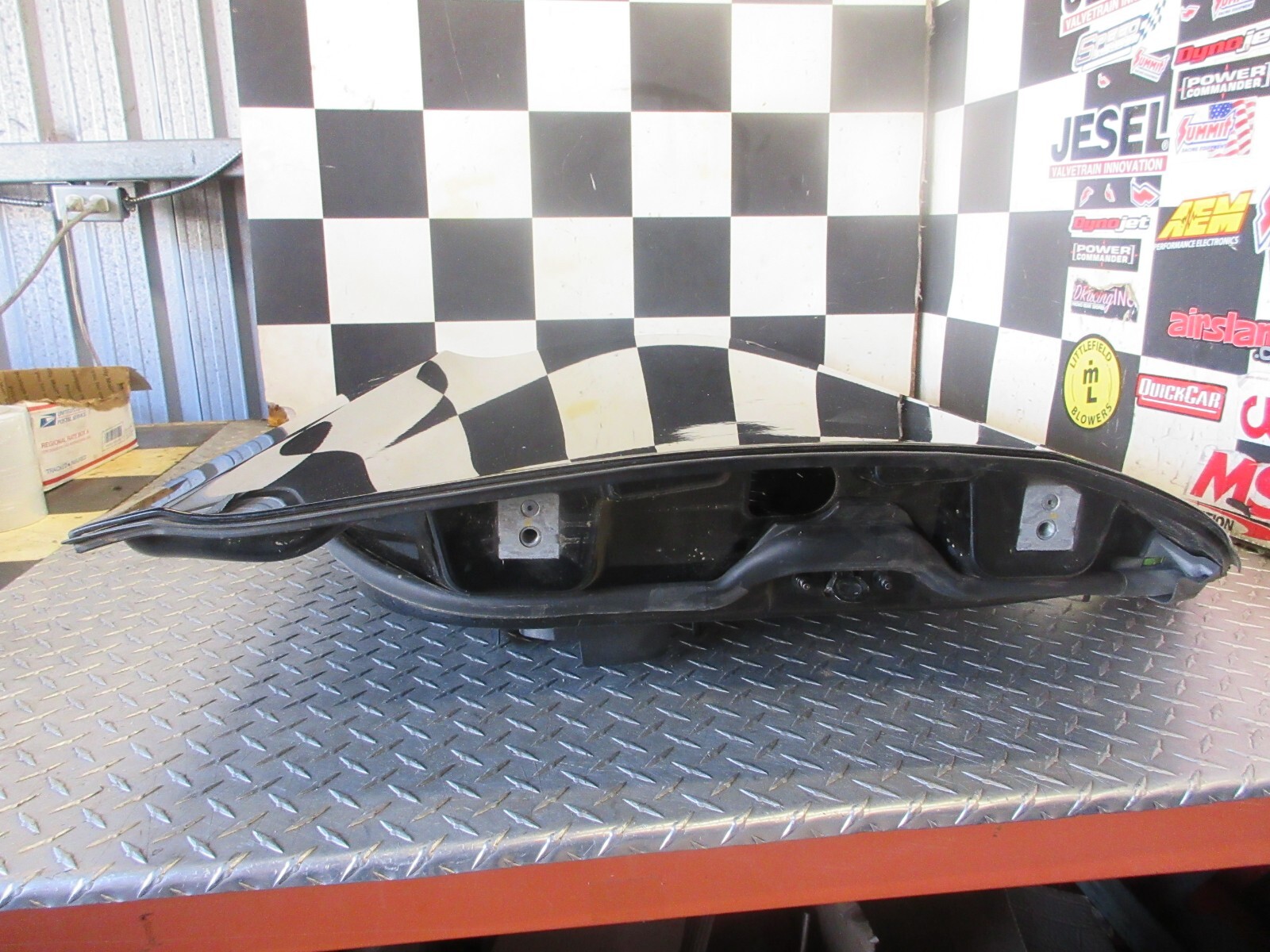 14-17 2017 Maserati Ghibli  FRONT RIGHT DOOR PASSENGER