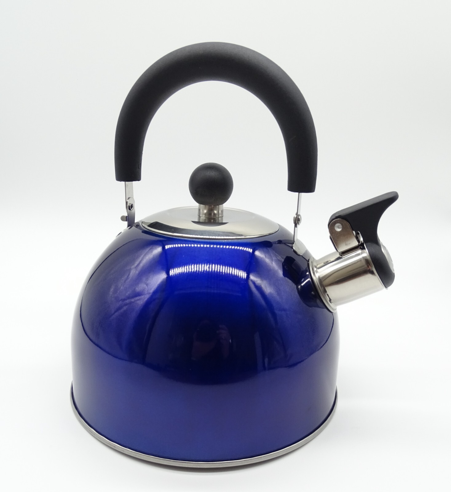WHISTLING KETTLE 1.6L FOR USE ON GAS HOBS - BLUE - CARAVAN MOTORHOME CAMPING